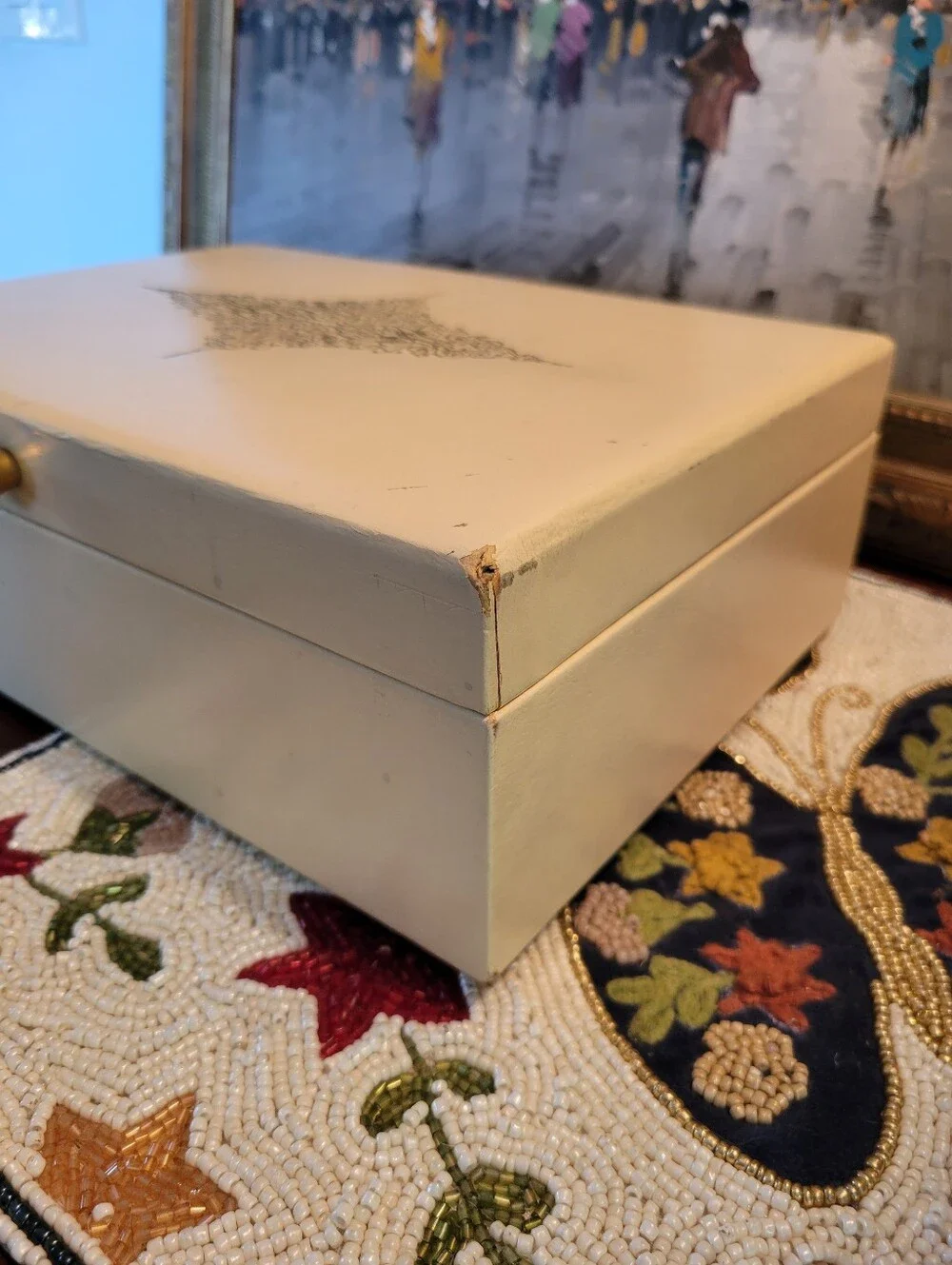 Lady Buxton elegant cream